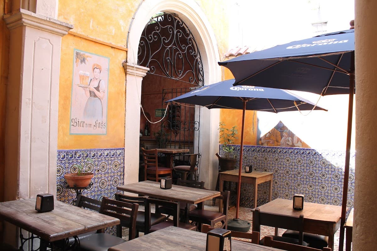 La Bierhaus open-air restaurant and beer bar on Calle 62 in Mérida Centro