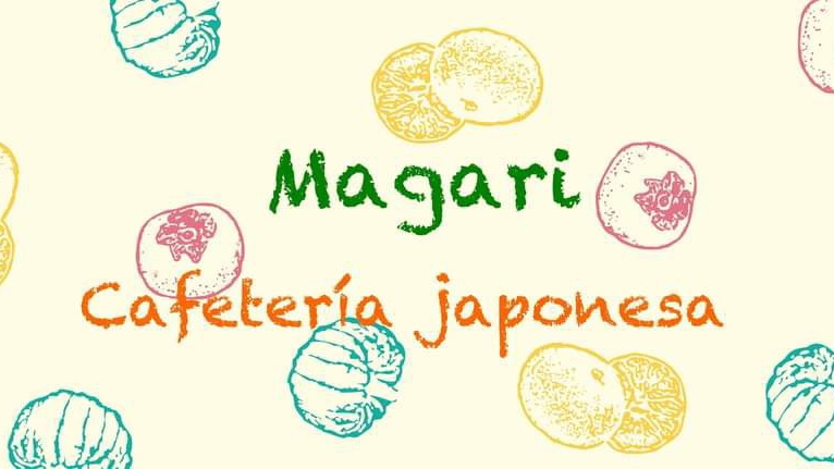 Fachada de Magari Cafetería Japonesa en Mariano Elizaga 169, con luces de neón y letrero en kanji